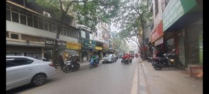 vip bán gấp nhà mặt phố thụy khuê tây hồ vị trí cực đẹp 6 tầng , 45m2 , mt 4.3m, 17 tỷ.