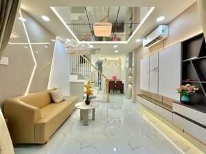 hoa sứ - phú nhuận - 3 tầng - sát mặt tiền - 3pn - chỉ 5.x tỷ