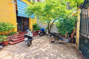 hồ tây - vệ hồ - trích sài ~150m2 - mt 8m - nhỉnh 28 tỷ
3 thoáng, đường ô tô vào nhà. cách hồ 100m