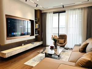 căn hộ 2 ngủ discovery view pháo hóa tầng đẹp bán giá cực tốt, về chỉ việc ở, tầng khoảng 20 - 30