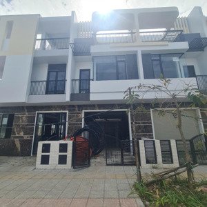 bán gấp nhà phố dự án the light vũng tàu, 1 trệt 2 lầu, hướng tây bắc. giá chỉ 6 tỷ ( bao phí)