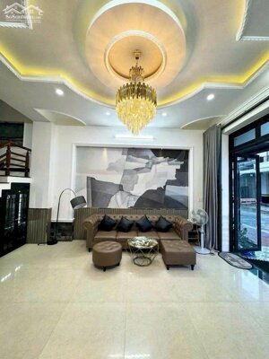 Cho thuê nhà khu dân cư hưng phú 1 gần siêu thị go