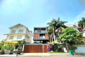 bán biệt thự siêu đẹp nằm trong khu compound vip rivermark - đường trần não