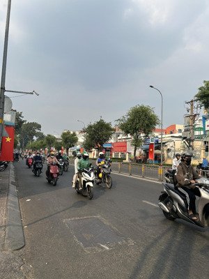 bán nhà mặt tiền đường phó đức chính quận bình thạnh giá 14 tỷ