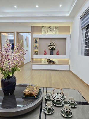 tôi chính chủ cần căn hộ 3pn nhà b6 nam trung yên, nguyễn chánh