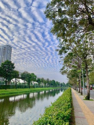 giảm sốc 2 tỷ căn 2pn căn góc view vườn nhật, hồ cá koi, hồ bơi, giá 3tỷ4 thanh toán giãn 180 ngày