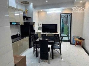 bán nhà riêng mặt ngõ 180 lò đúc, hai bà trưng. 30m2 x 3 tầng, mặt tiền 5.2m, giá 9.4 tỷ 