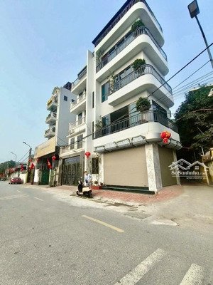 sốc 18 tỷ mặt phố quận long biên 68m2-mt 7m-lô góc-vĩa hè-kinh doanh-thang máy-full nội thất