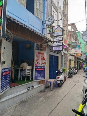 đi xuất cảnh cần bán gấp nhà phạm ngũ lão - hợp đồng thuê 496 triệu/năm giá 10.8 tỉ