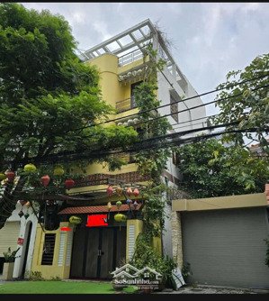 nhà đẹp mt dương đình nghệ, trục đường thông biển, cách biển hơn 200m, đang cho thuê dòng tiền tốt