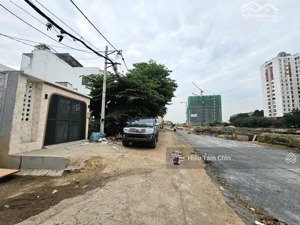 chỉ 15m ra bờ kè tham lương, hẻm ô tô tải, 3 phòng, vị trí rất đẹp, sổ 2025