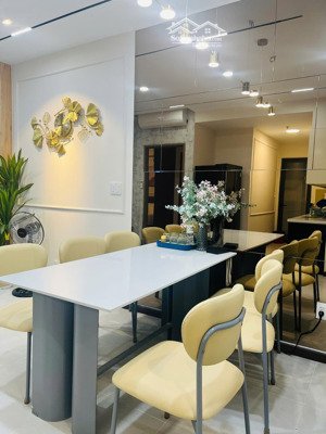 cho thuê ngắn hạn căn hộ 2pn 86m² hà đô centrosa q10 - full nội thất, view hồ bơi