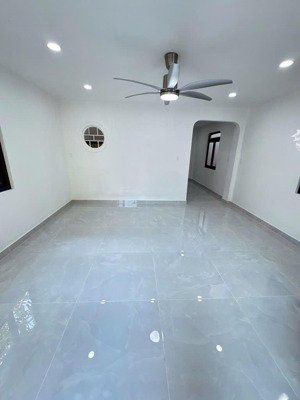 bán nhà lê quang định bình thạnh 72m2 chỉ nhỉnh 7 tỷ shr hoàn công đủ