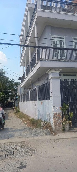 bán nhà 2 mặt hẻm 306 vườn lài an phú đông dt 5x18 thổ cư 91,2m shr