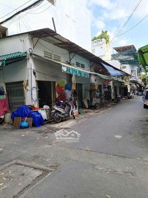 cần bán kiốt góc 3 mặt tiền hẻm văn chung, p13, tân bình