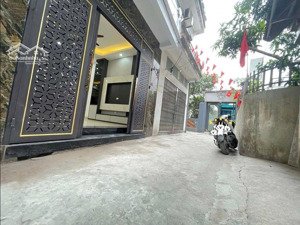 nhà đẹp vĩnh khang ở ngay gần phố ngõ thoáng sáng sổ nở hậu. hơn 7 tỉ chút chị lan a tùng tự xây