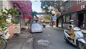 mtkd đỗ đức dục ngay nguyễn sơn dt 5x14m nhà 1 lầu, giá 9.1 tỷ tl