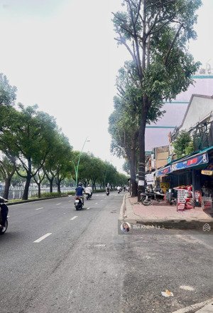 phú nhuận hẻm xe hơi trường sa - huỳnh văn bánh 62m; ngang lớn 4,2m.giáp quận1