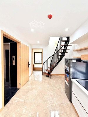 căn hộ dòng tiền ccmn 9phòng full nội thất - 6 tầng thang máy - doanh thu hơn 50 tr / tháng