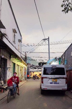 bán nhà hẻm xe hơi lê trọng tấn, chỉ cách đường chính 30m, bình tân, dt 10mx16,5m