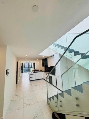 hiếm - căn 3pn 2wc 116m2 + 100m2 sân vườn, giá 35 tỷ all in. đã có sổ. xem nhà 24/7