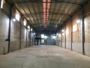 nhà xưởng 540m2 - 2 mặt tiền đường từ văn phước, điện 3pha, xe công ra vào thoải mái