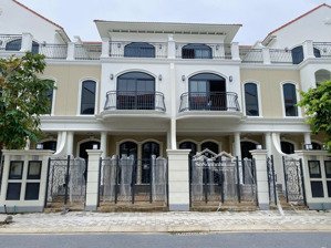 chuyển nhượng gấp nhà phố aqua city nhận nhà ngay 5,6 tỷ, dt 6x19.5