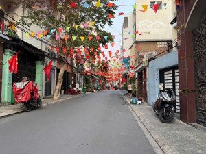 giảm giá siêu sốc 17 tỷ hạ chào còn 14,6 tỷ - dt lớn - ngang 5m