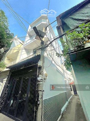 góc 3 mặt tiền hiếm 4 tầng nhà mới đẹp khu vip trung tâm phú nhuận chỉ 12.5 tỷ