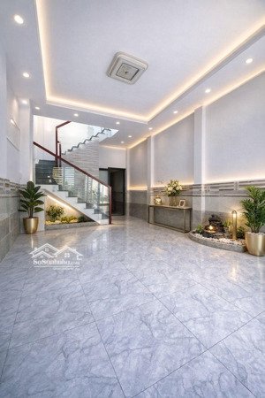 nhà đẹp 2 tâng btct với 3pn ngay đh văn hiến kế chợ trần văn quang