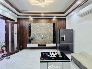 bán nr đẹp tại phố bạch mai, 10,8 tỷ, 40m2, 5 tầng, 3pn, 4wc