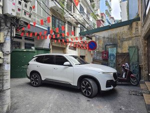 hàng hiếm đầu tư lê trọng tấn 82m2 mặt tiền 5,7m ô tô đỗ cạnh,ngõ thông tương lai cực đẹp giá mềm