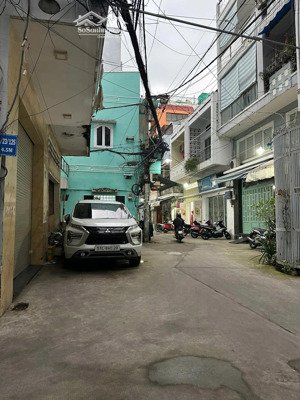 hàng đẹp giá tốt chốt nhanh kẻo mất! huỳnh văn bánh, phú nhuận 4 tầng 9.8 tỷ trung tâm hiếm nhà bán