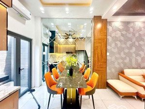 ban nha phố 4 tầng đẹp đường xe hơi tăng full noi thất hẻm bà cả gần cầu phú xuân gần quận 7