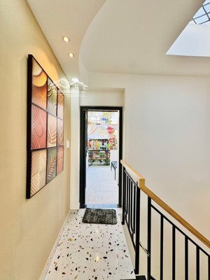 nhà đẹp 4 lầu hoàng hoa thám, phú nhuận, 5 phòng ngủ, chỉ 7 tỷ