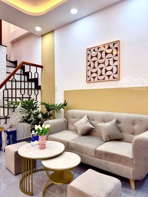 nguyễn đình chiểu, q phú nhuận, 4 tầng, 25m2, hxh, 4,5 tỷ.