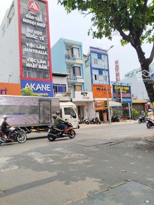 chính chủ gửi bán nhà mặt tiền gò dầu. dt 124m2 tổng dt sàn 700m2. cho thuê 60tr/th. lh 0973;610214