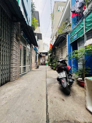 chủ gấp bán nhà đường cách mạng tháng 8,p.5,tân bình ,39m2, 2 tấm -giá chỉ 4.5 tỷ