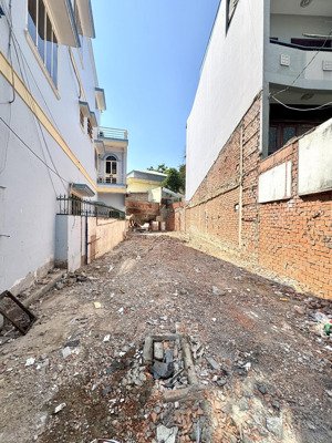 đất trống xây chdv (5 x 22) nở 6m - hẻm oto - gpxd (hầm + 5tầng) đường nguyễn thái sơn