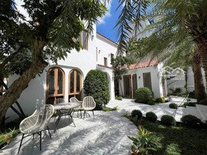 mặt tiền lê ngô cát, quận 3 - 20 x 32m trệt 2 lầu. giá 320 tỷ