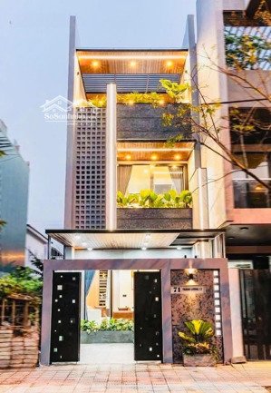 nhà 3 tầng xây mới ở hoà xuân đà nẵng, đủ nội thất vào ở ngay, đường 7m5, đât 100m, tây bắc