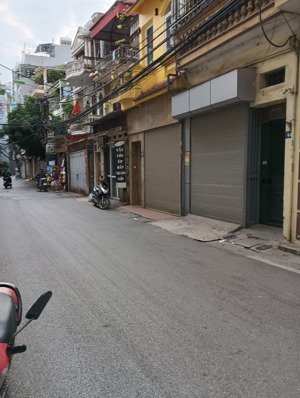 bán mảnh đất vàng,trung tâm quận hai bà trung, vào phố cổ chỉ vài phút, giao thông thuận tiện các