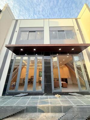 Bán Cặp Nhà Trệt Lầu Cách Chợ Nổi Cái Răng 90m - Lộ Ô Tô 4m - 2 phòng Ngủ - Đầy đủ Nội Thất