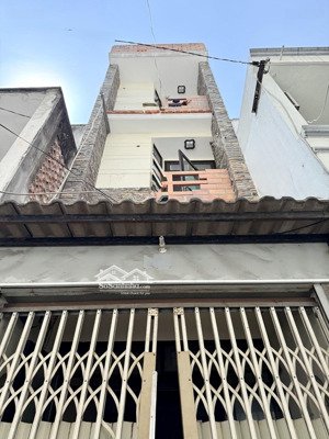 bán nhà 575/1n cmt8 - 4 tầng - gần mặt tiền - giá 5.680 tỷ ( chính chủ )