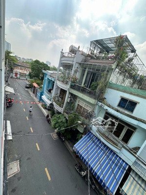 lô góc 2 mặt tiền vào ở ngay - đường trãi nhựa 10m thông - 4 tầng- 60m2 - luỹ bán bích - tt tân phú