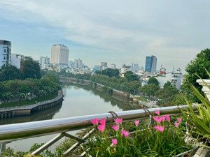 mặt tiền trường sa 2 mặt tiền trước sau view sông, giá giảm sâu