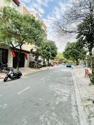 ngộp - bán nhà khu bình phú 1 4 tầng - 4x20m - 5pn - cạnh metro, công viên - thiết kế đẹp - gấp bán