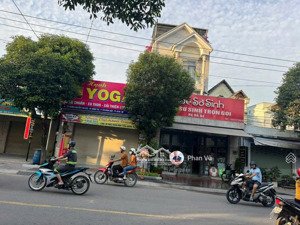 bán nhà mặt tiền nguyễn thái học, dĩ an, 8,5 tỷ, 126m2 ngang 6m. :lh: 