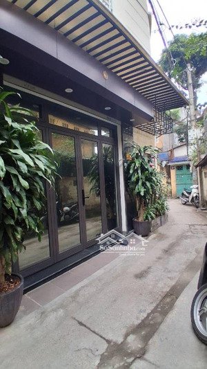 bán nhà thuỵ khuê - tây hồ - gần mặt phố - lô góc - nhà dân xây kiên cố - có vị trí lắp thang máy -