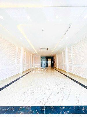 cực hiếm phùng chí kiên 60m2 mặt tiền rộng thang máy - kd gara ô tô! lh: 